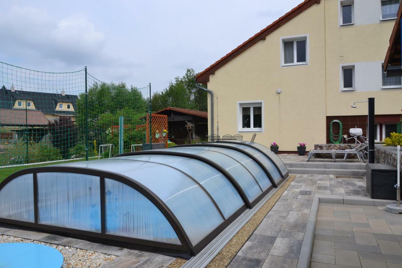 Apartman U Potoka Sadov ภายนอก รูปภาพ